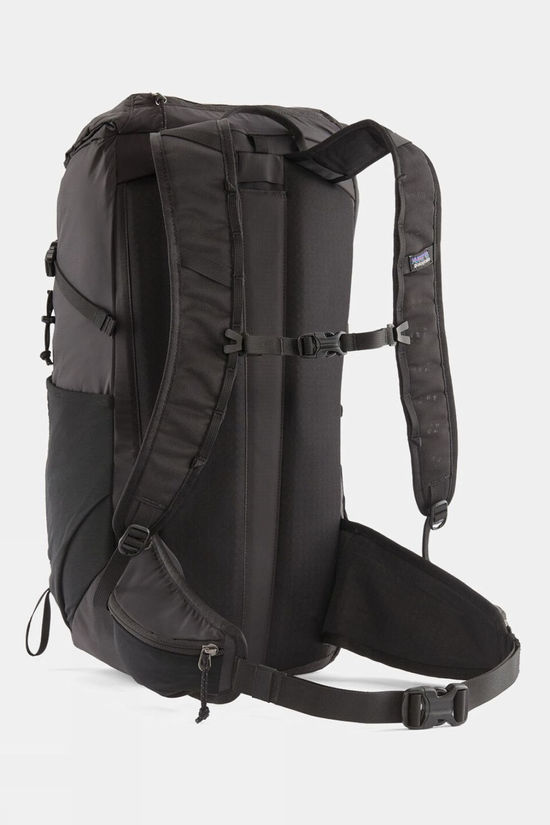 Terravia Pack 28L Daypack 2 Terravia Pack 28L Daypack